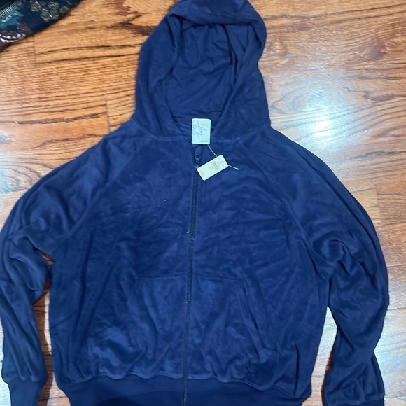 Offline by Aerie zip up sweatshirt - Picture 1 of 6